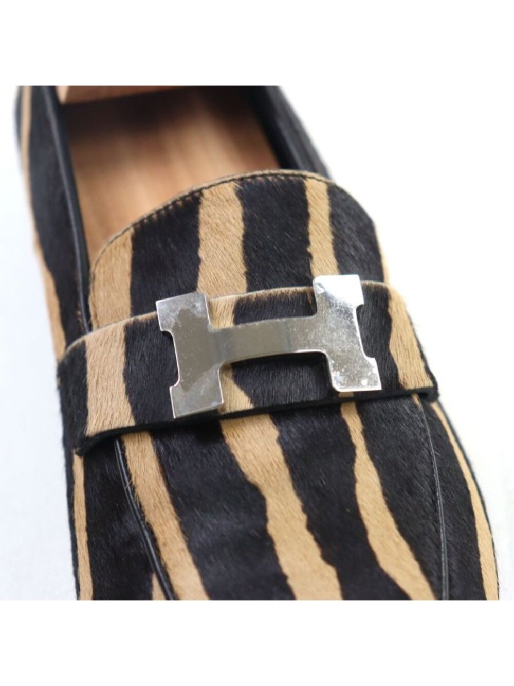 Hermes 2021 Z Halaco H Metal Zebra Pattern Moccasin Loafers Camel Black - Picture 7 of 12